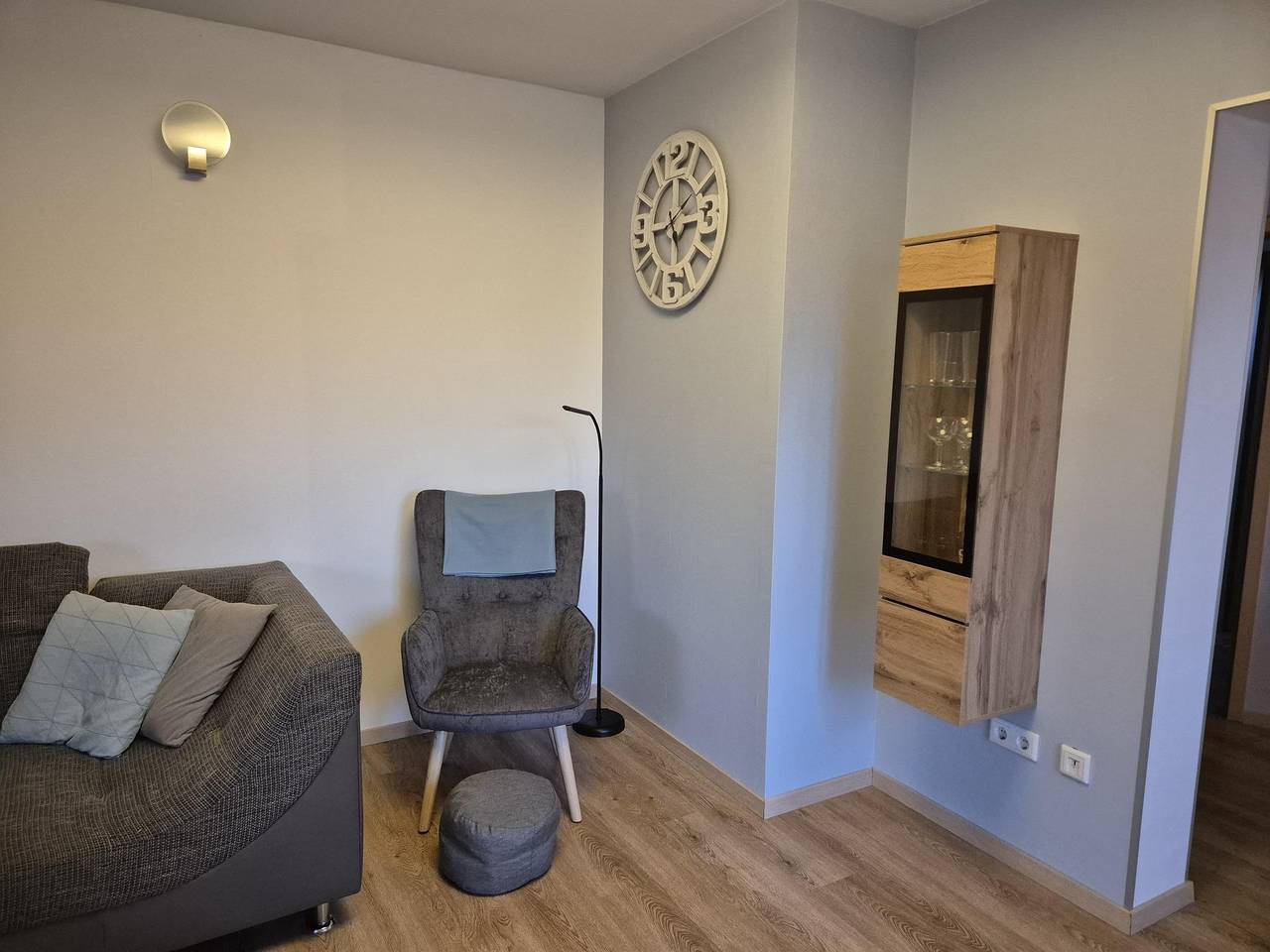 Ganze Ferienwohnung, Moderne Ferienwohnung mit Balkon in Hilders, Rhön-Hessen