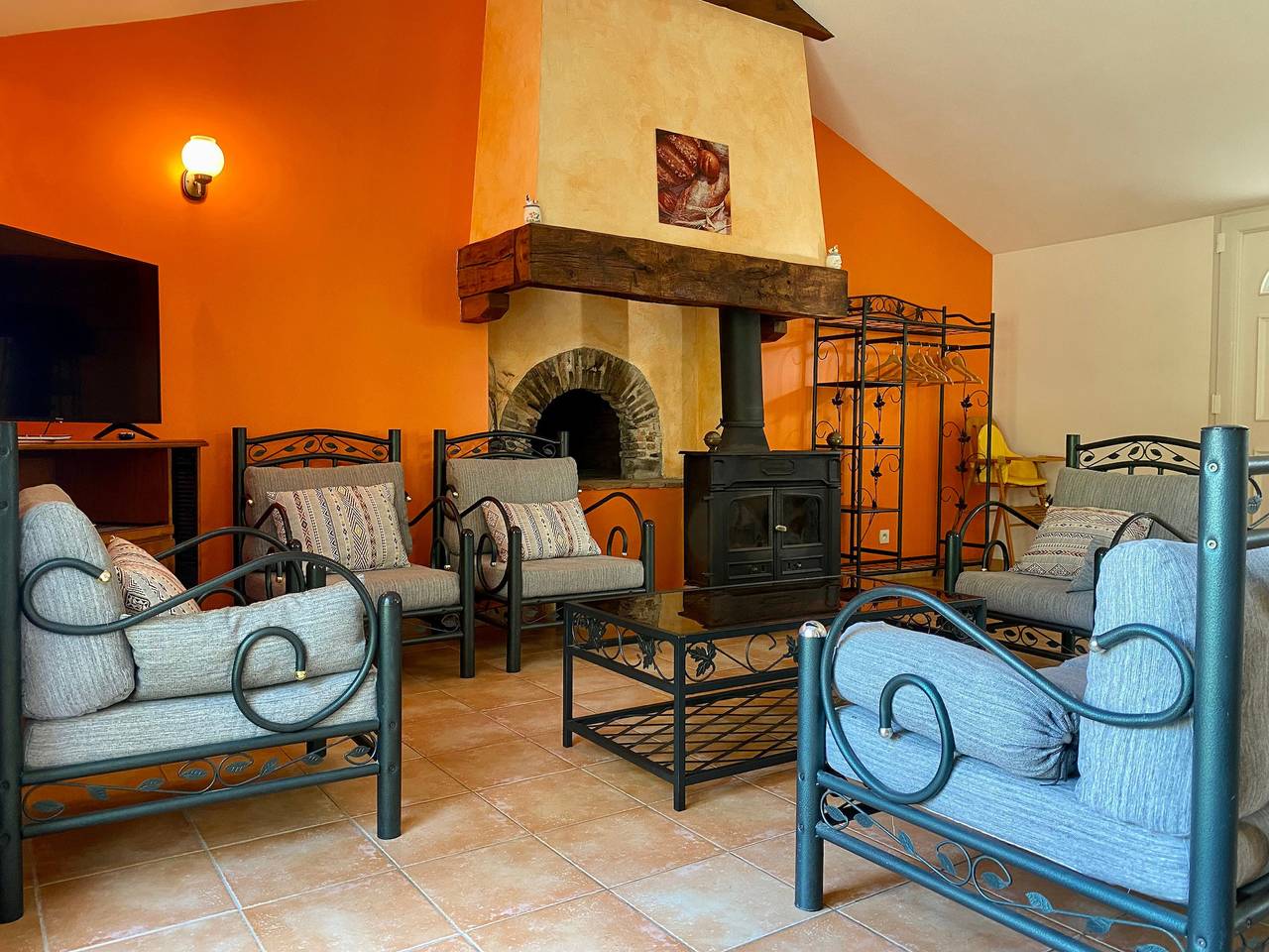 Gîte de campagne avec jardin clos, 3 chambres, terrasse, basse-cour, et terrain de pétanque in Frossay, Vallée de la Loire