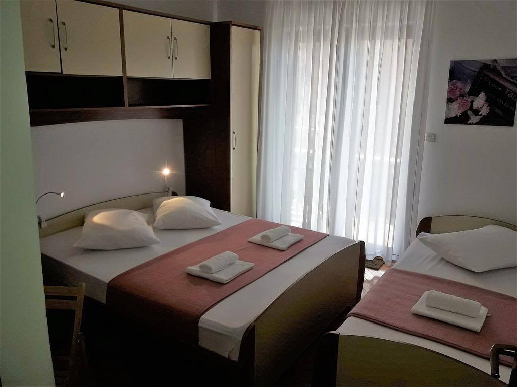 Ganze Wohnung, Ferienwohnung in Sukošan mit Terrasse, Klimaanlage, W-Lan (4813-2) in Sukosan, Zadar