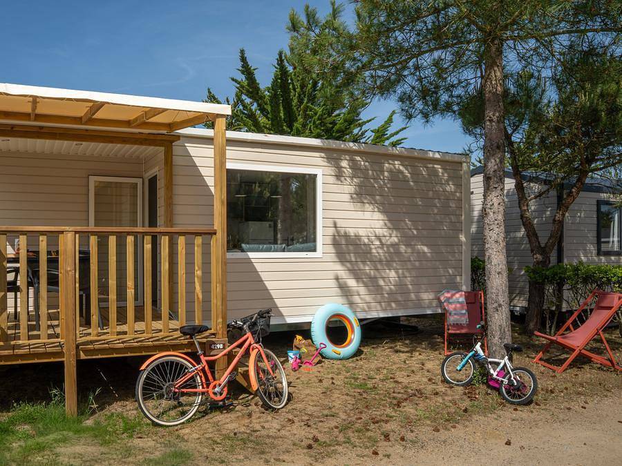 Camping La Plage de Riez   - Mobilhome 4 personnes - Mobil-home Playa Tv Plancha - 2 chambres - 4 personnes in Saint-Hilaire-de-Riez, Vendée