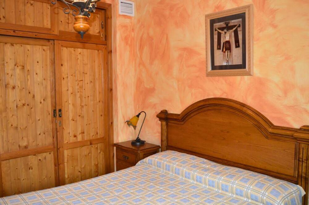 Casa Rural La Vid · Experiencias, chimenea y escapadas en grupo in Cadalso de los Vidrios, Provincia de Madrid