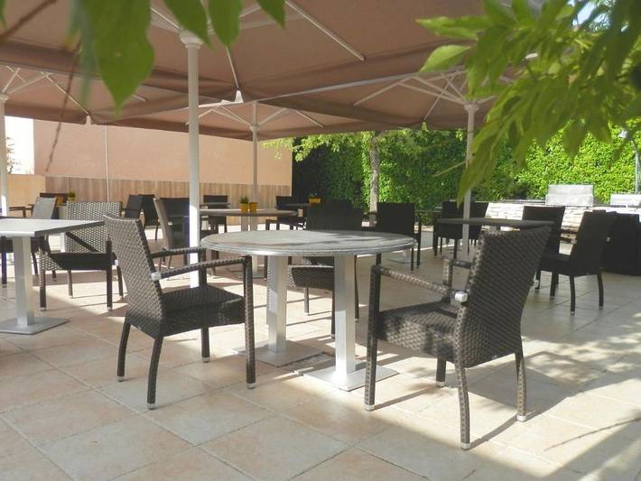 Ferienpark für 4 Personen, mit Garten und Ausblick sowie Pool in Südfrankreich - 3