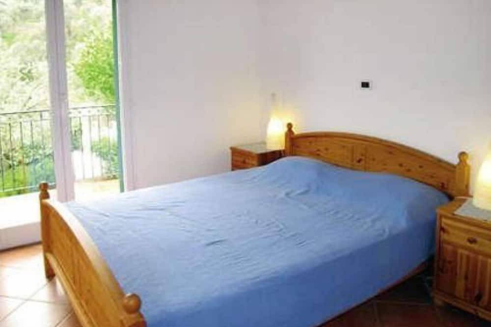 Sylviane House in Boscomare, Pietrabruna