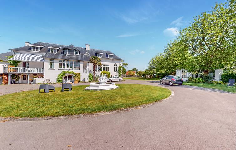 Location de vacances pour 15 personnes, avec jardin et terrasse à Groffliers