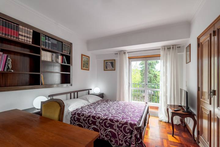 Habitación 'Simbiose' con Balcón, Wi-Fi y Aire Acondicionado in Carcavelos e Parede, Costa de Lisboa