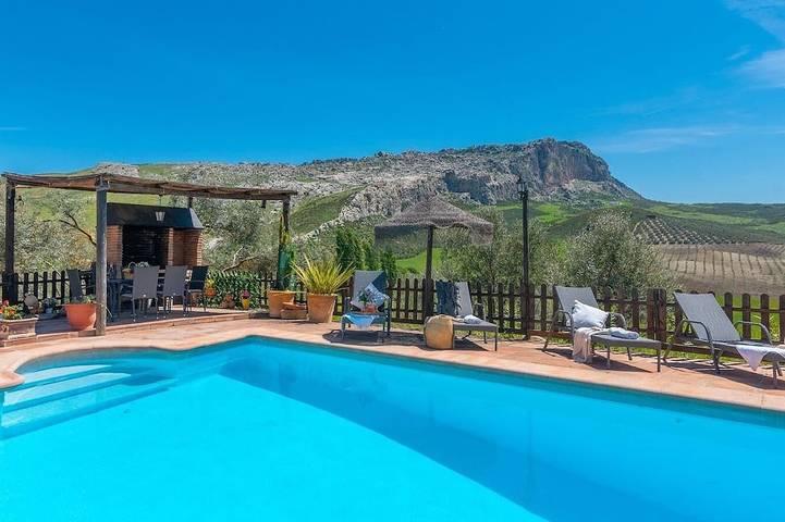 Casa rural para 4 personas, con jardín y terraza en Villanueva de la Concepción