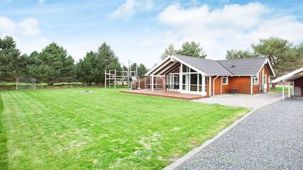 Ferienhaus für 6 Personen, mit Terrasse und Sauna sowie Whirlpool in Lolland-Falster