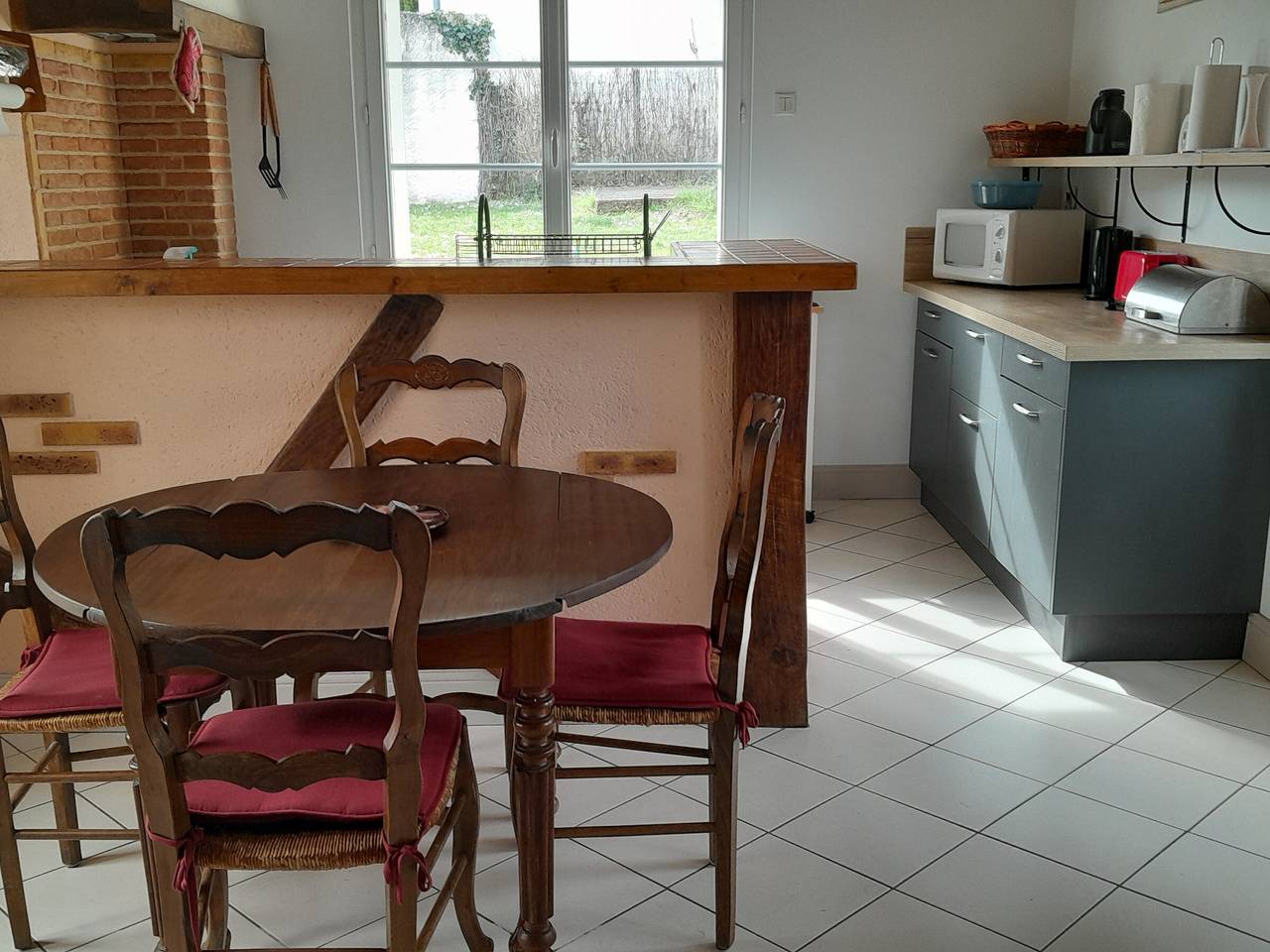 Casa de campo con terraza, cerca de termas y Wifi in La Roche-Posay, Vienne