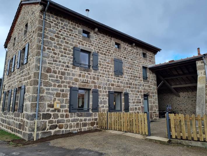 Gîte pour 10 personnes, avec Terrasse et Jardin