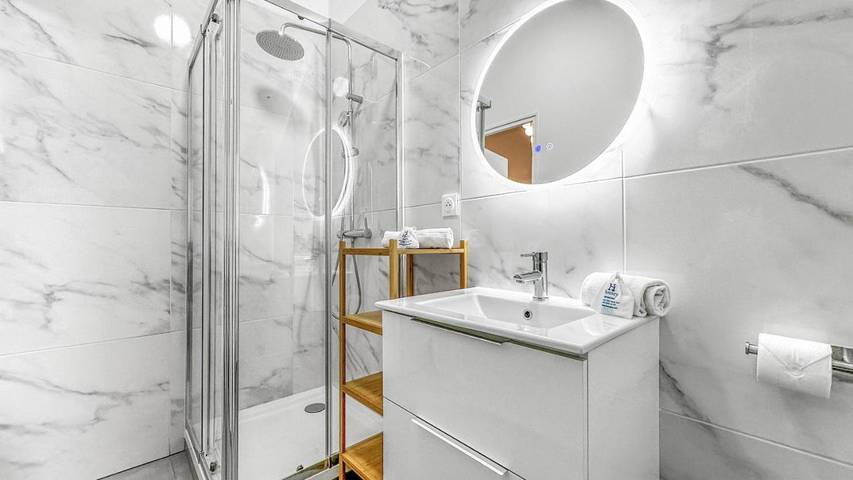 Gîte pour 2 personnes, avec jardin à Viry - 4