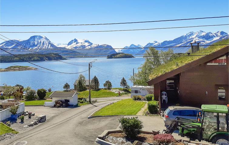 Ferienhaus für 5 Personen mit Garten in Ålesund