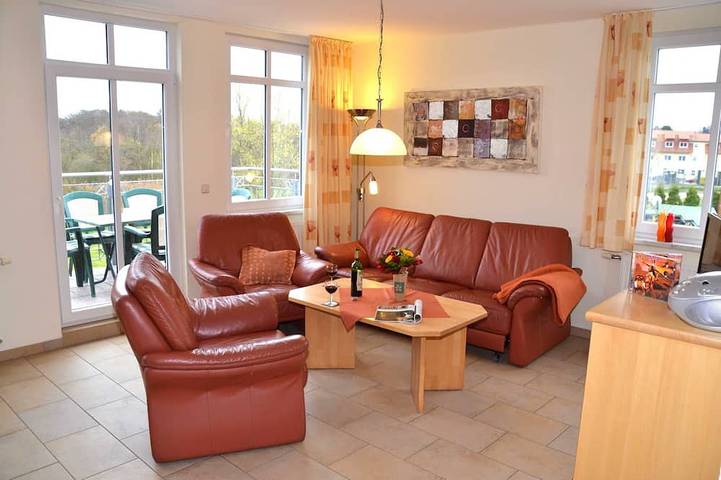 Villa für 6 Personen, mit Terrasse und Garten in Drei Kaiserbäder