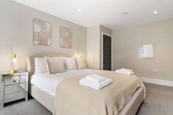 Ganze Wohnung, WhiskAwayStays Victoria House Apartment 2 in Worcester, Worcestershire