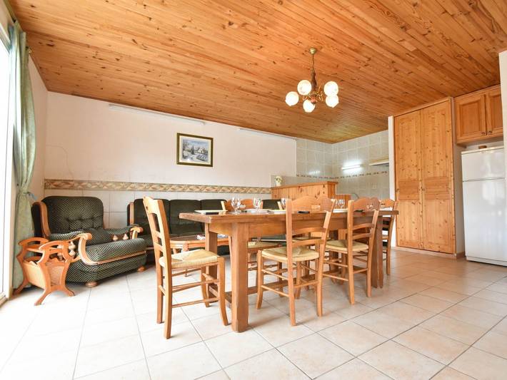 Location de vacances pour 6 personnes, avec terrasse ainsi que jardin et piscine à Argeliers - 3