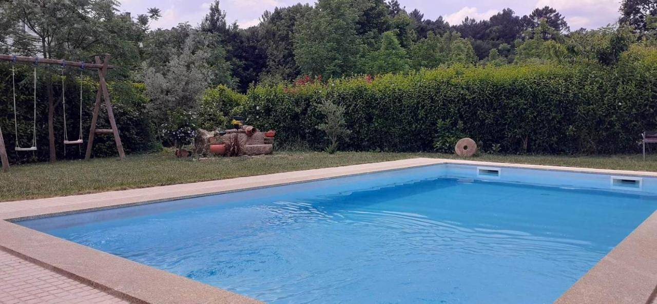 Villa Garden & Pool - Alojamentos in Britelo, Gémeos e Ourilhe, Distrito de Braga