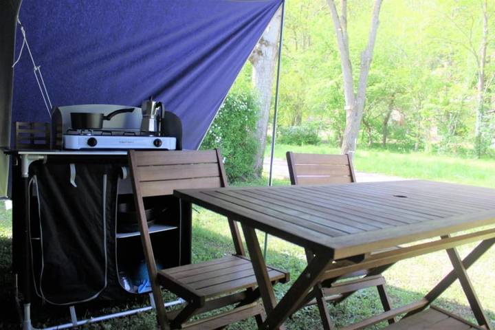 Tente pour 4 personnes dans l' Aveyron - 3