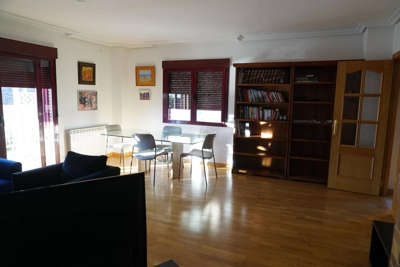 Holiday Home 'Nootka' with Mountain View, Private Garden and Wi-Fi in El Espinar, Segovia Province