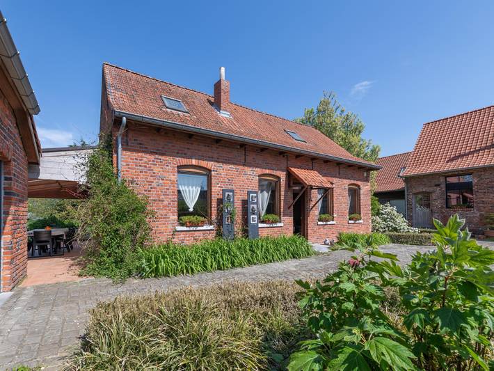 Location de vacances pour 8 personnes, avec jardin, animaux acceptés dans Le Bizet