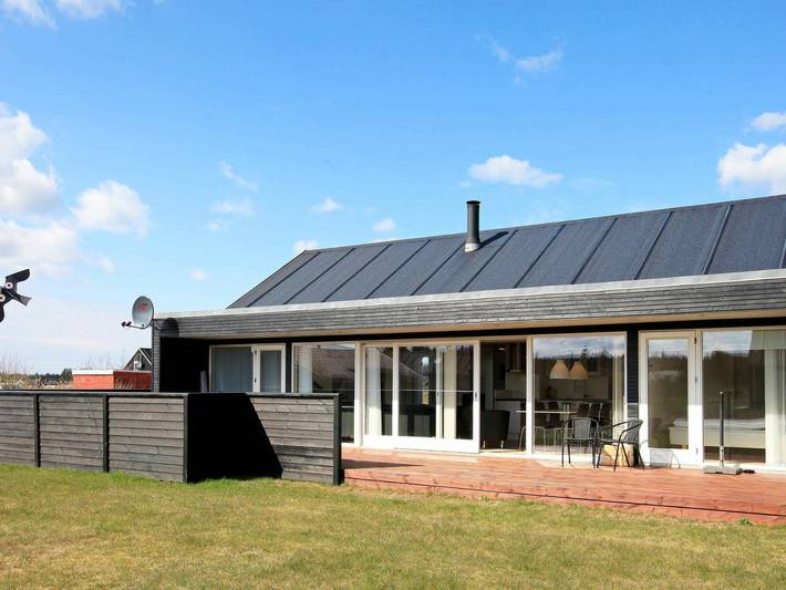 Ferienhaus für 6 Personen, mit Whirlpool und Terrasse sowie Sauna in Tranum Strand