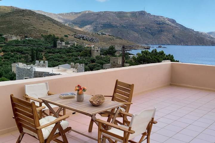 Ferienhaus für 7 Personen, mit Balkon und Garten sowie Whirlpool - 1