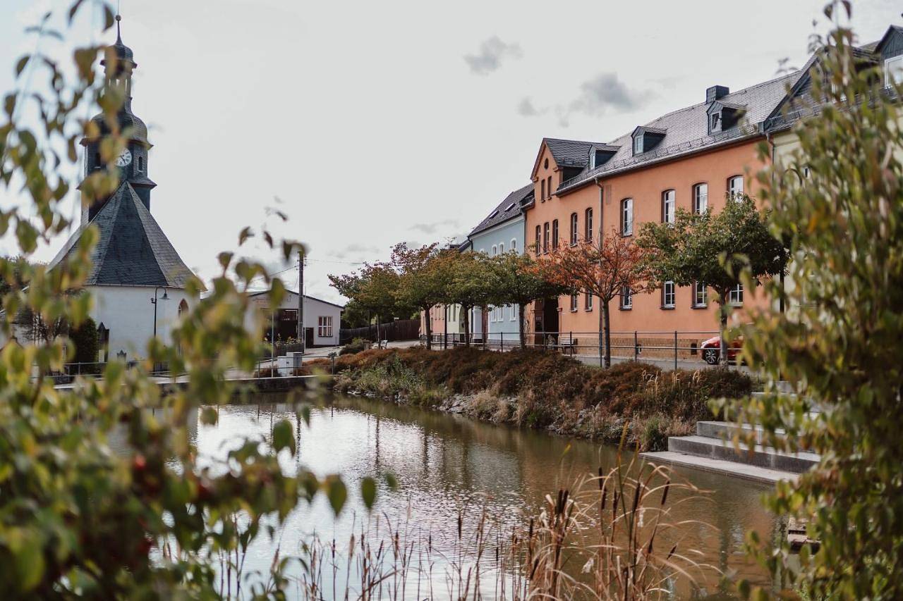Ganze Wohnung, Pension und Ferienwohnung am Teich in Gräfenwarth, Schleiz