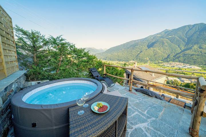 Ferienwohnung für 6 Personen, mit Whirlpool und Garten - 1