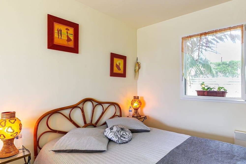 Apartamento entero, Hermoso apartamento para 2 personas con Wifi, Tv, patio, mascotas permitida y aparcamiento in Plougonvelin, Región de Brest