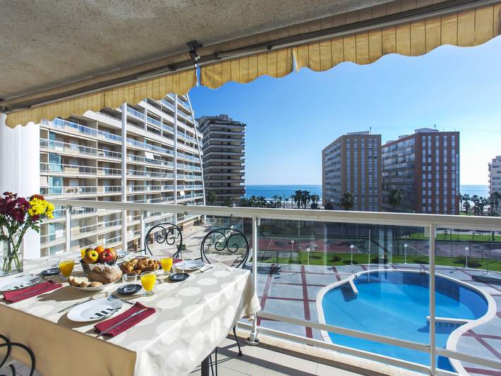 Apartment for 6 people, with Balcony and Terrace as well as Garden and Children pool in Albufera de València Natural Park