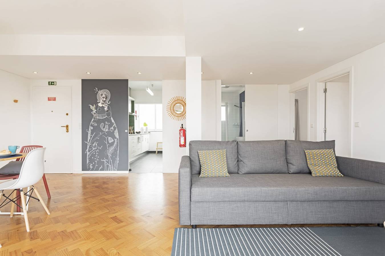 Apartamento inteiro, Pina I, conforto e bom gosto in Funchal (Santa Luzia), Madeira