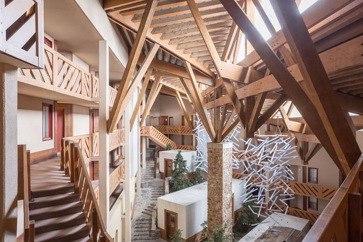 Ferielejlighed for 6 personer, med balkon/terrasse og sauna, husdyr tilladt i Val Thorens