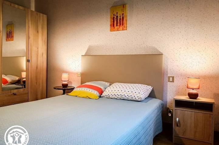 Location de vacances pour 6 personnes, avec jardin à Saint-Michel-Loubéjou - 2