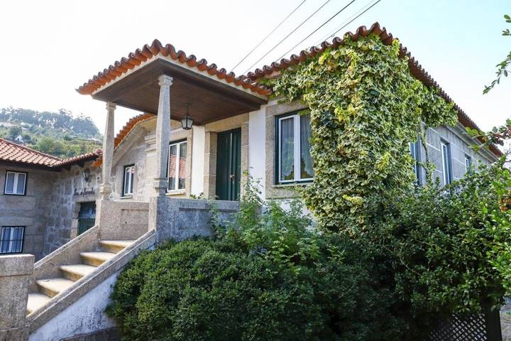 Casa rural para 12 pessoas, com Terraço e Jardim e ainda Piscina infantil and Piscina em Cabeceiras de Basto (Região)