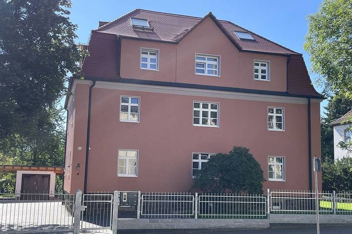 Ferienwohnung für 12 Personen, mit Sauna und Garten in Cotta