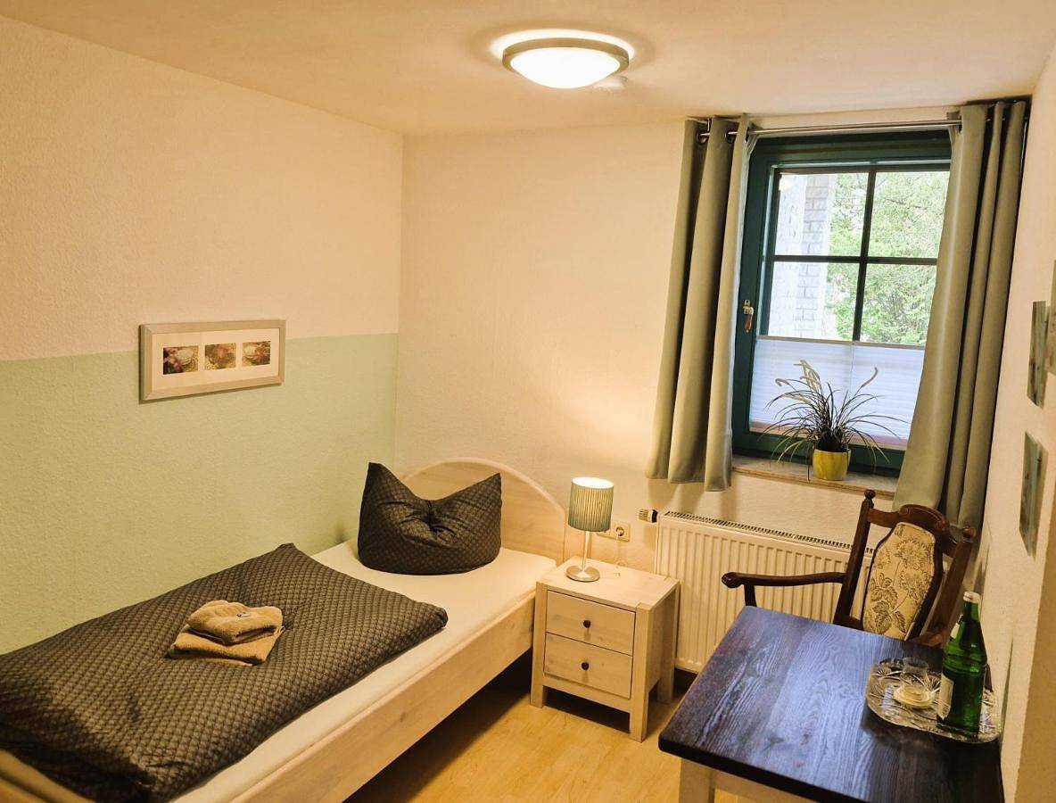 Budget Single Room in Mahlzow, Wolgast