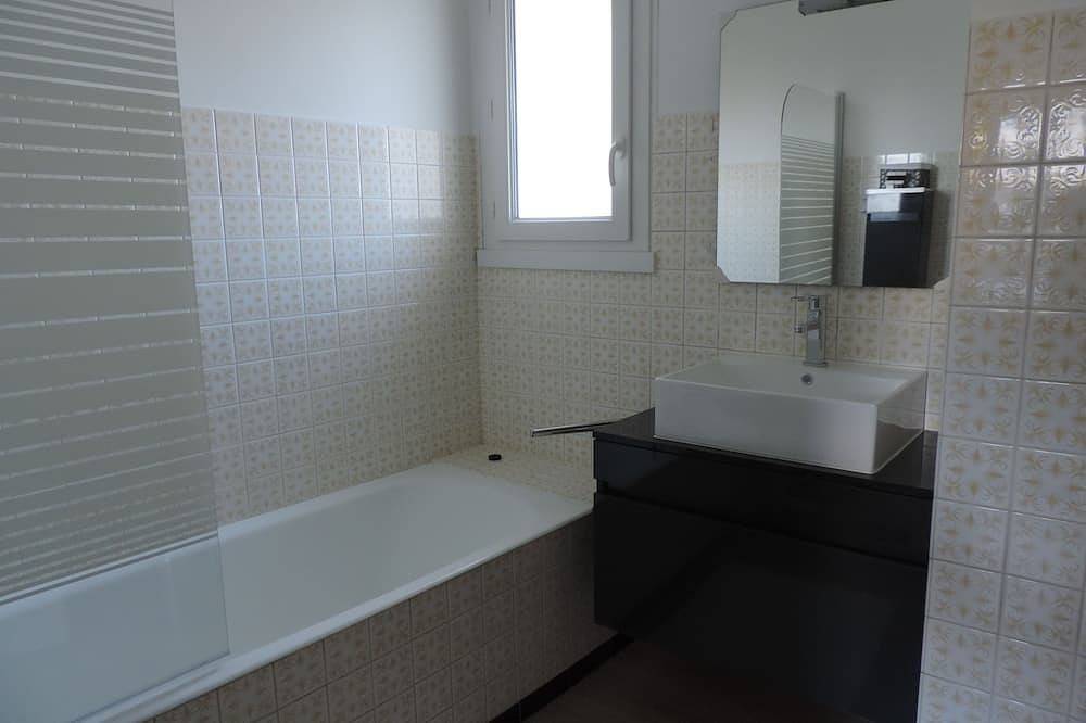 Entire apartment, Promotion Rural Gite Lou Barry in Mirabel-aux-Baronnies, Nyons region