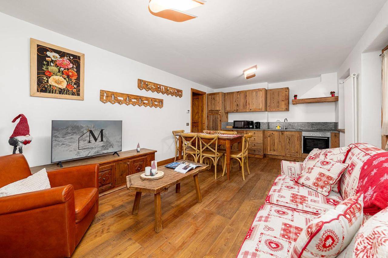 Hel lejlighed, Maison Carrel Elegant 6 in Cervinia, Valtournenche