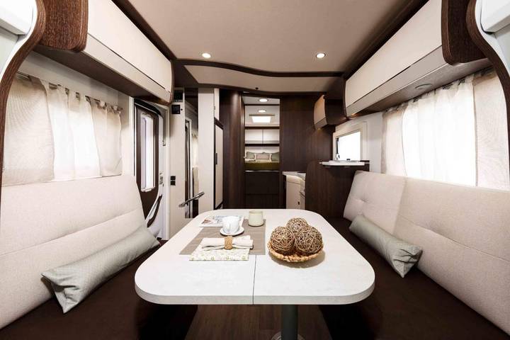 Camping für 4 Personen, mit Seeblick und Ausblick in der Eifel