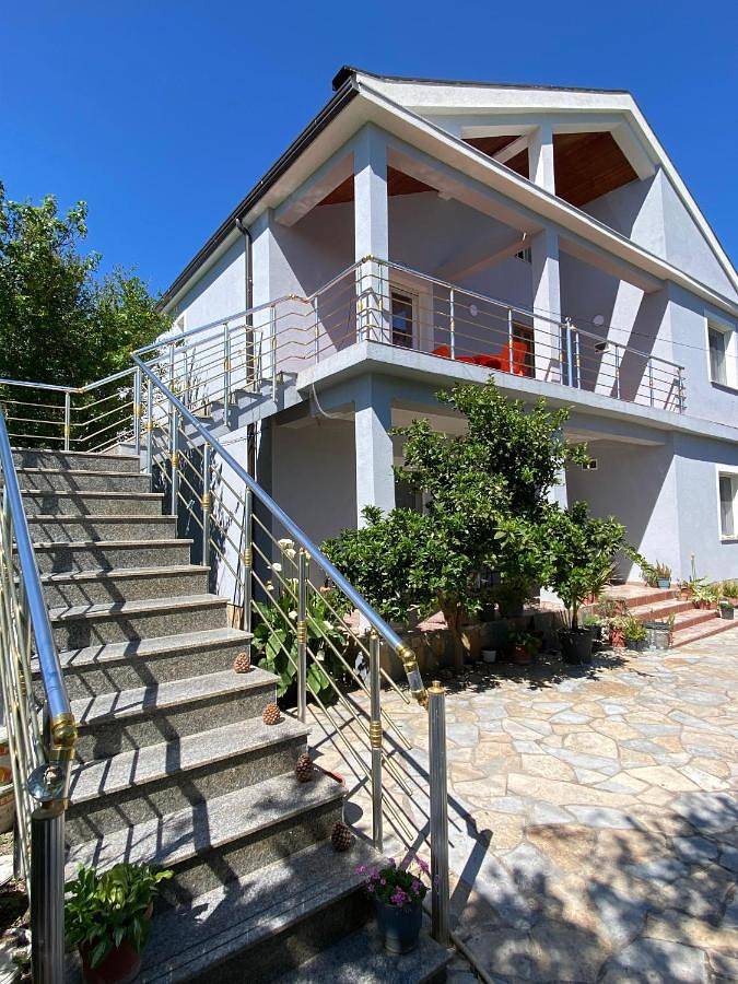 Chambre d’hôte pour 4 personnes, avec Balcon ainsi que Jardin et Vue