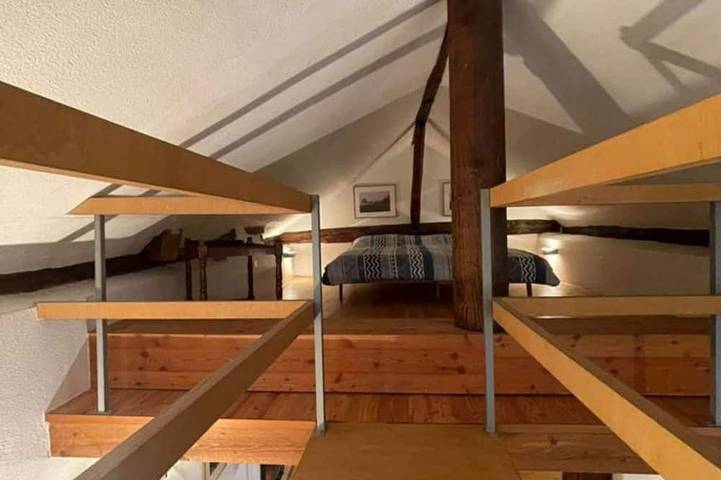 Ganze Wohnung, Dreizimmerwohnung mit Bergblick und Garten (Santorini) in Faido, Lepontinische Alpen