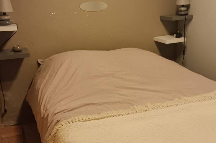 Gîte pour 4 personnes, avec terrasse à Saint-Laurent-le-Minier - 2