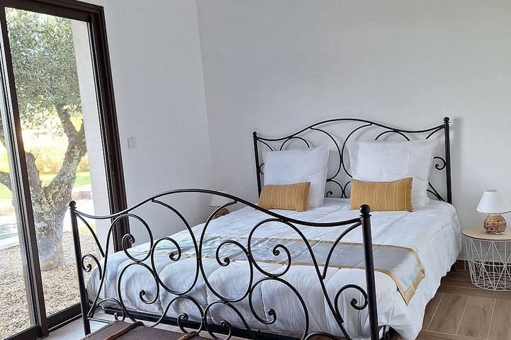 Location de vacances pour 8 personnes, avec jardin à Sanilhac-Sagriès - 3