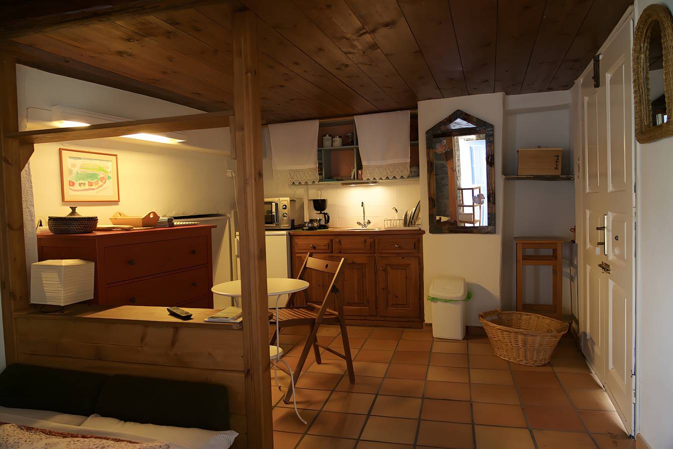 Casa Vacanze 'Alba Andros Studio' con Vista Mare, Wi-Fi e Aria Condizionata in Ipsila, Andros