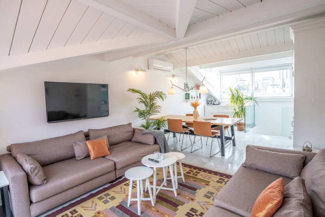 Ganze Wohnung, Ferienwohnung für 6 Personen mit Terrasse in Beyoğlu, Firuzağa Mahallesi