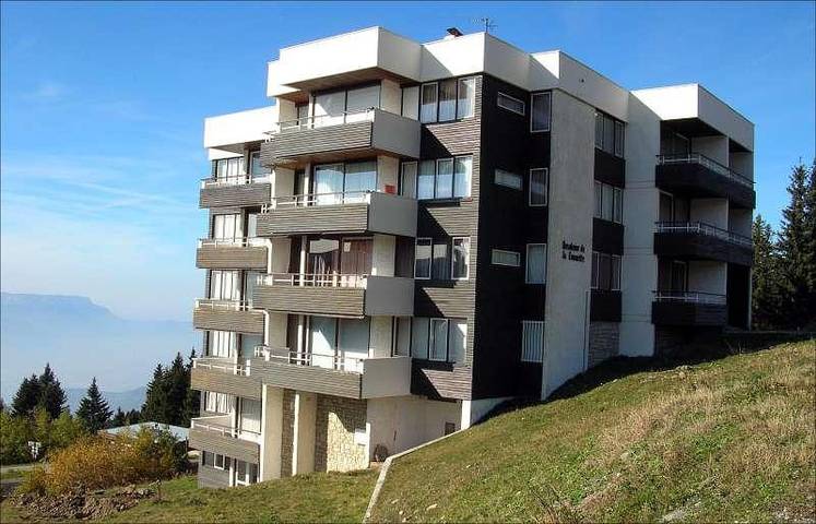 Location de vacances pour 8 personnes, avec vue et balcon à Chamrousse