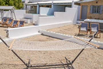 Apartment for 2 People in Milos, Cyclades, Photo 4