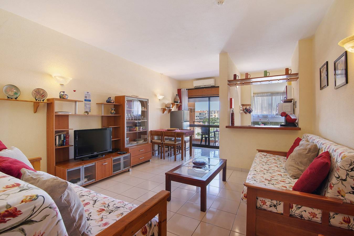 Appartamento intero, Appartamento 'Silva' con piscina condivisa, Wi-Fi e aria condizionata in Albufeira, Distretto di Faro