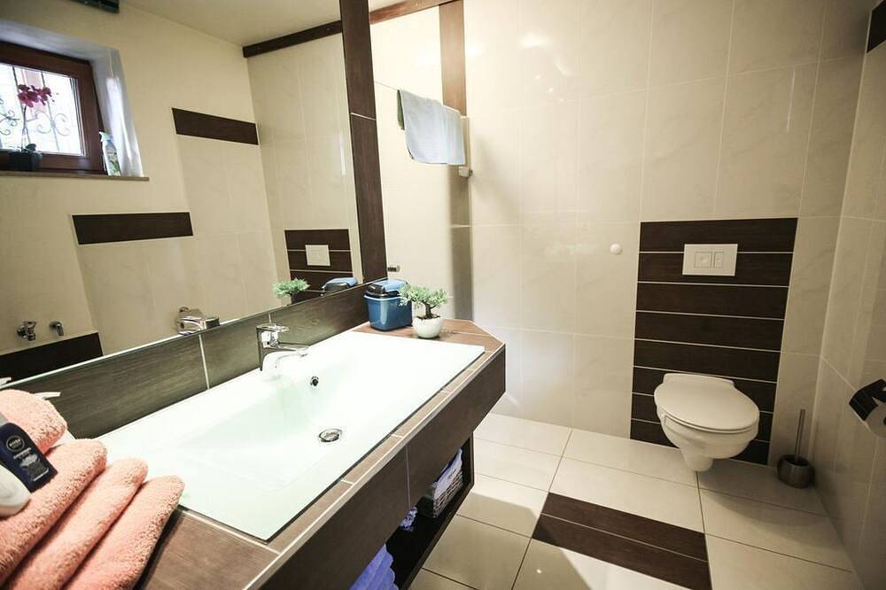 Ganze Wohnung, Ferienwohnung Estel - 4 Sterne Ferienwohnung Estel in Bärenstein, Erzgebirge