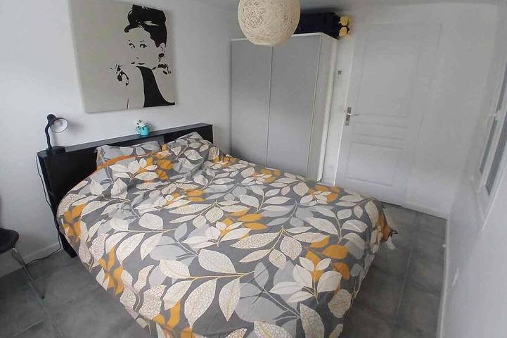 A quiet house within a 15-minute walk of the train station, close to Disney and Paris in Lagny-sur-Marne, Seine-et-Marne