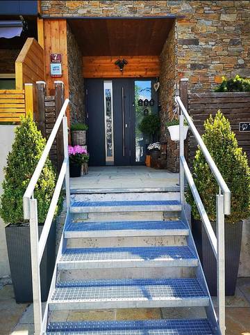 Ferienwohnung für 2 Personen, mit Terrasse und Ausblick in Matrei in Osttirol
