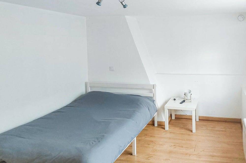 2 bedroom pet friendly home in Gravelines in Gravelines, Dunkirk region